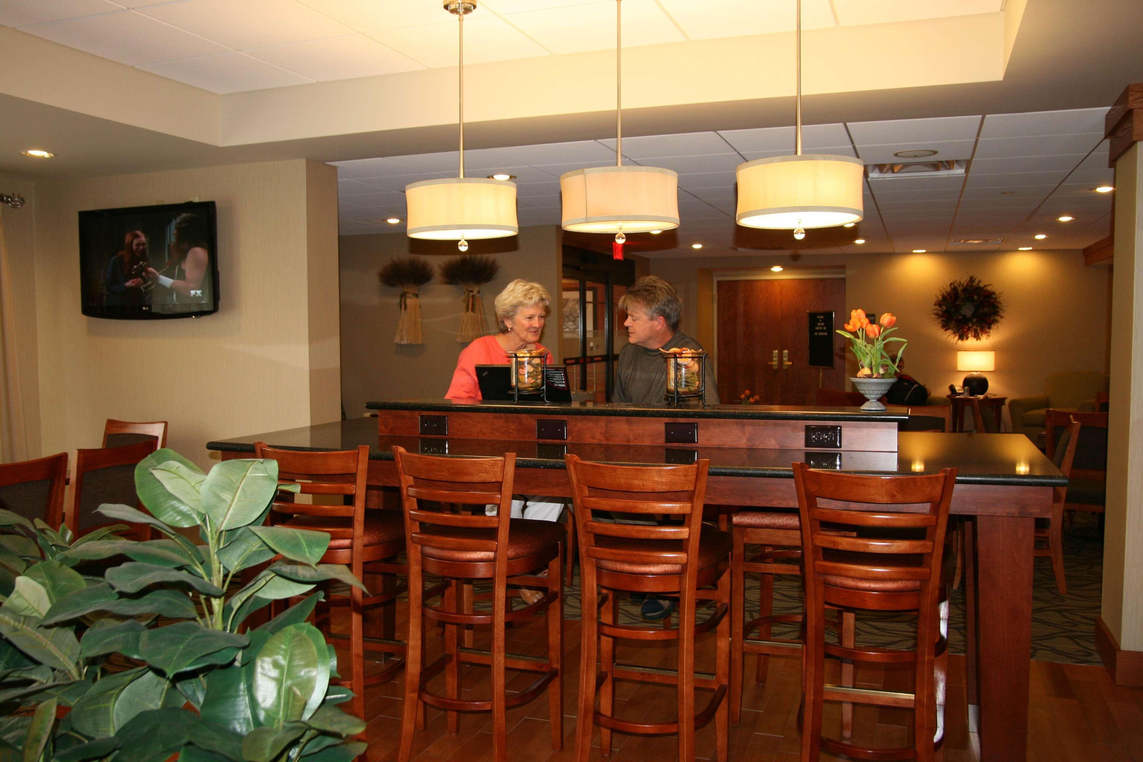 Hampton Inn Wheeling Restoran gambar