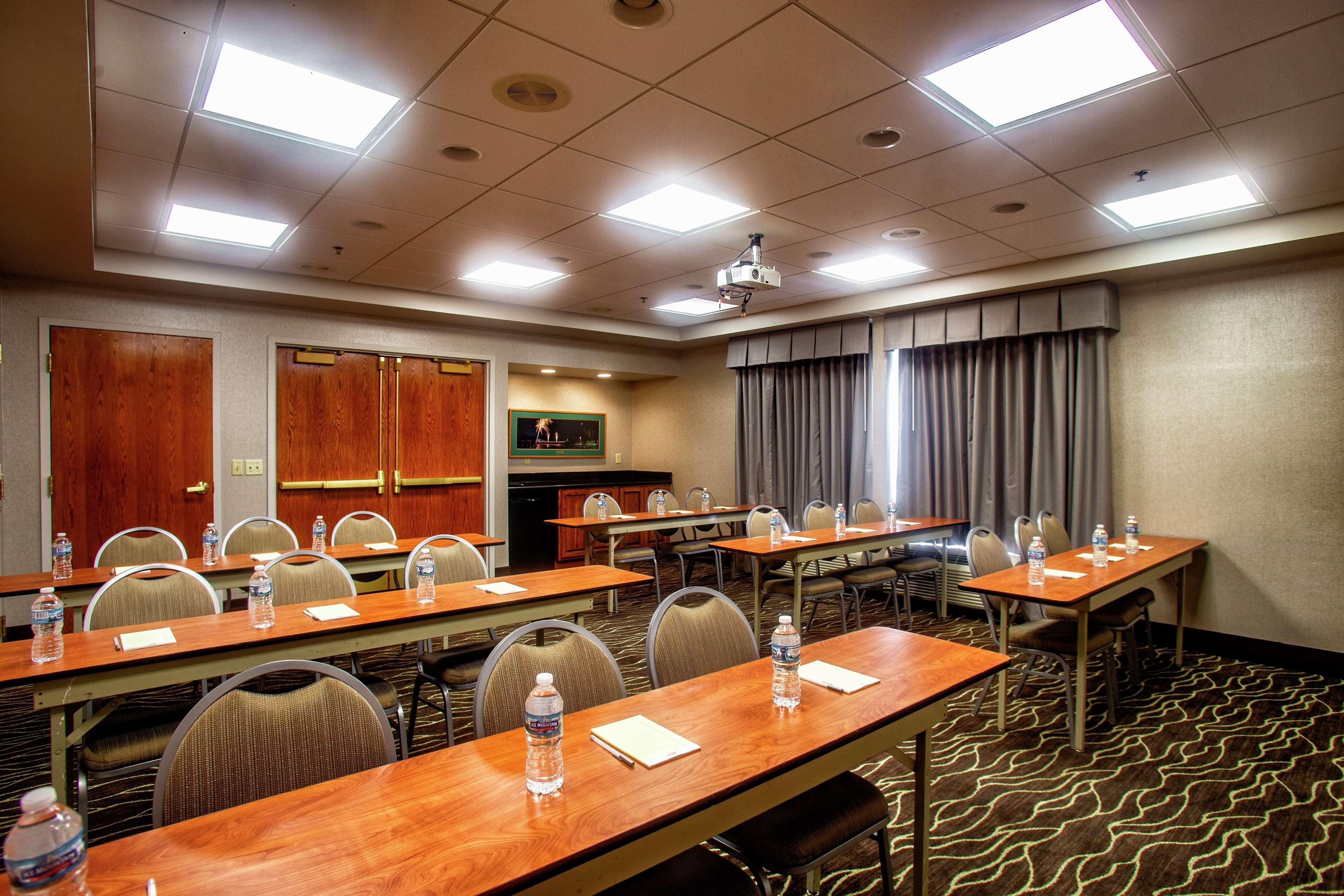 Hampton Inn Wheeling Luaran gambar